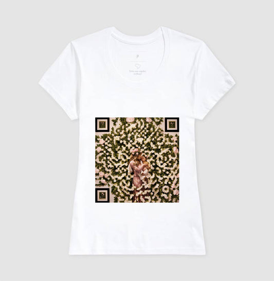 Camiseta "Amor de Mãe – Luz de Amor | Estampa Afetiva e Exclusiva."